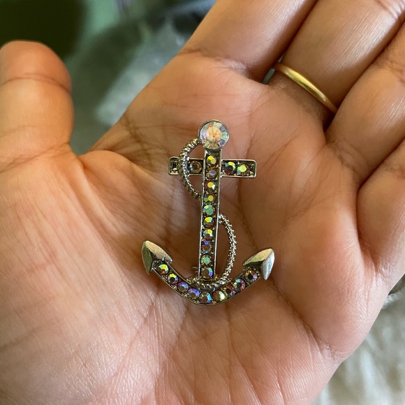 Sparkling AB Crystal Anchor Brooch and Bracelet Set - Picture 7 of 12